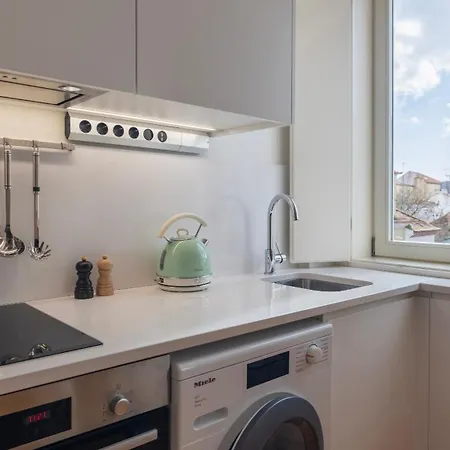 Stunning View Alfama Duplex By Lovelystay شقة